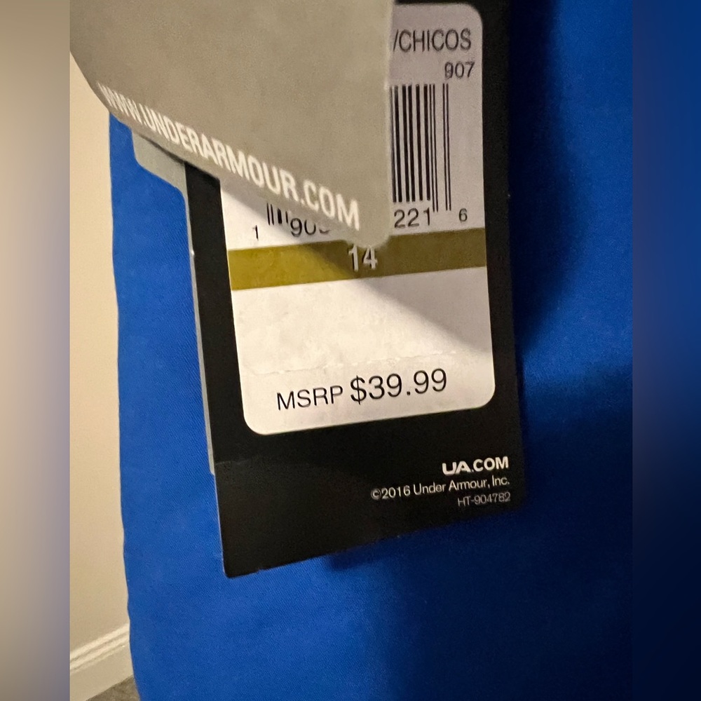 Boys Size 14 Under Armour Shorts - Picture 3 of 3